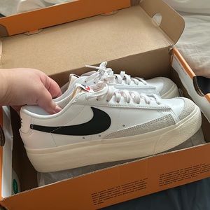 Never worn Nike blazers! Size 7